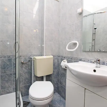 Apartment In Mit Eigenem Balkon - B59645 *